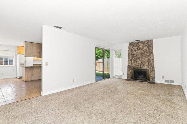 Building Photo - 7205 Dedrick Ct