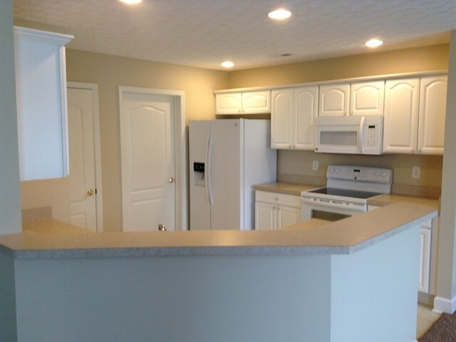 Building Photo - 6989 Salon Cir