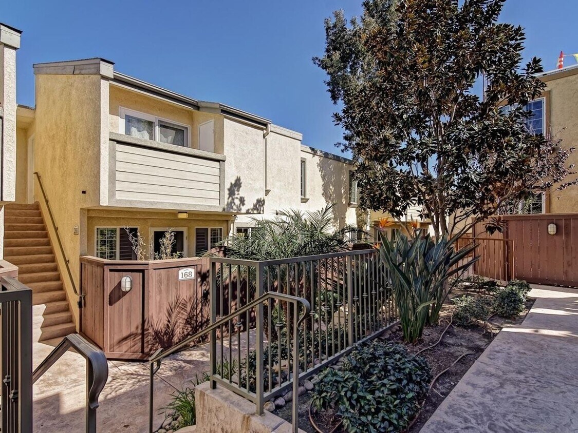 Foto principal - Upscale Condo in Clairemont