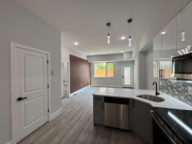 Photo - 1108 W Dauphin St, Apartment