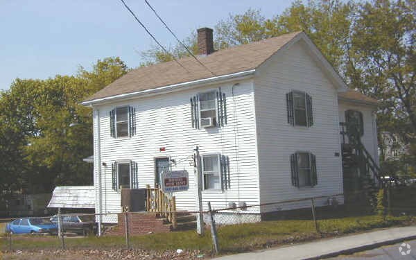 Primary Photo - 34 Central St