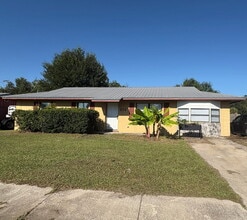 Building Photo - 212 Redbud Ln