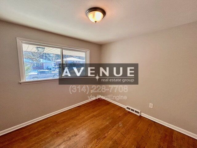 Building Photo - 8819 McNulty Dr