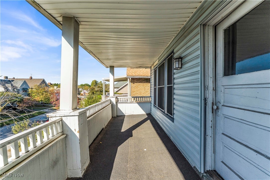 1289 W 115th St Cleveland, OH 44102 – photo 4