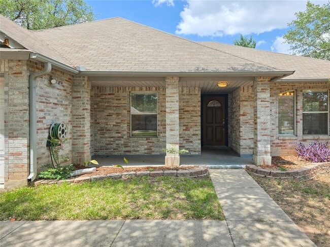 Building Photo - 1318 Chalk Ln