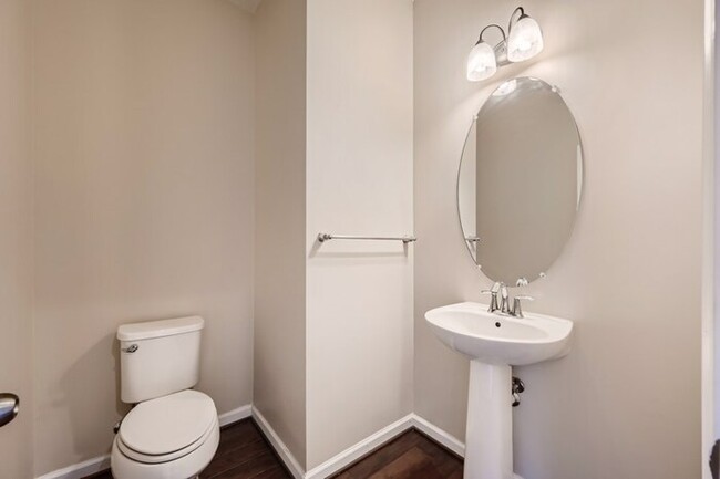 Foto del edificio - 1032 Pultney Lane, Glen Burnie, MD, 21060