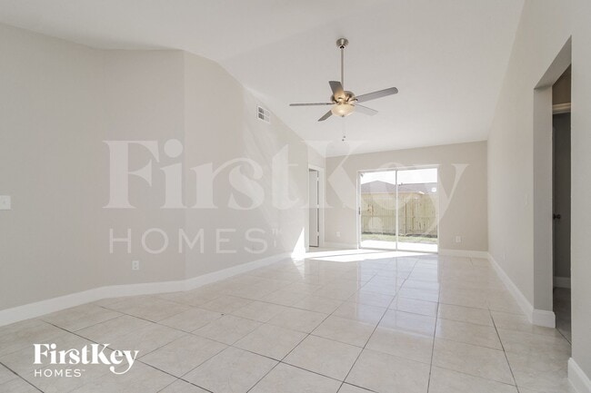 Foto del edificio - 514 Dove Ct