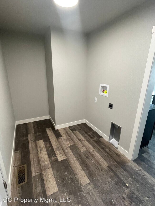 Foto del edificio - 4 br, 3 bath House - 4744 Pahlmeyer Dr