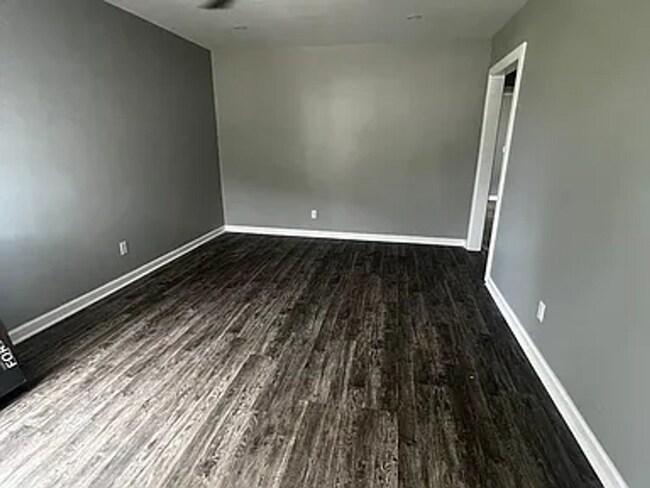 Foto del edificio - 324 Hillcrest Ave