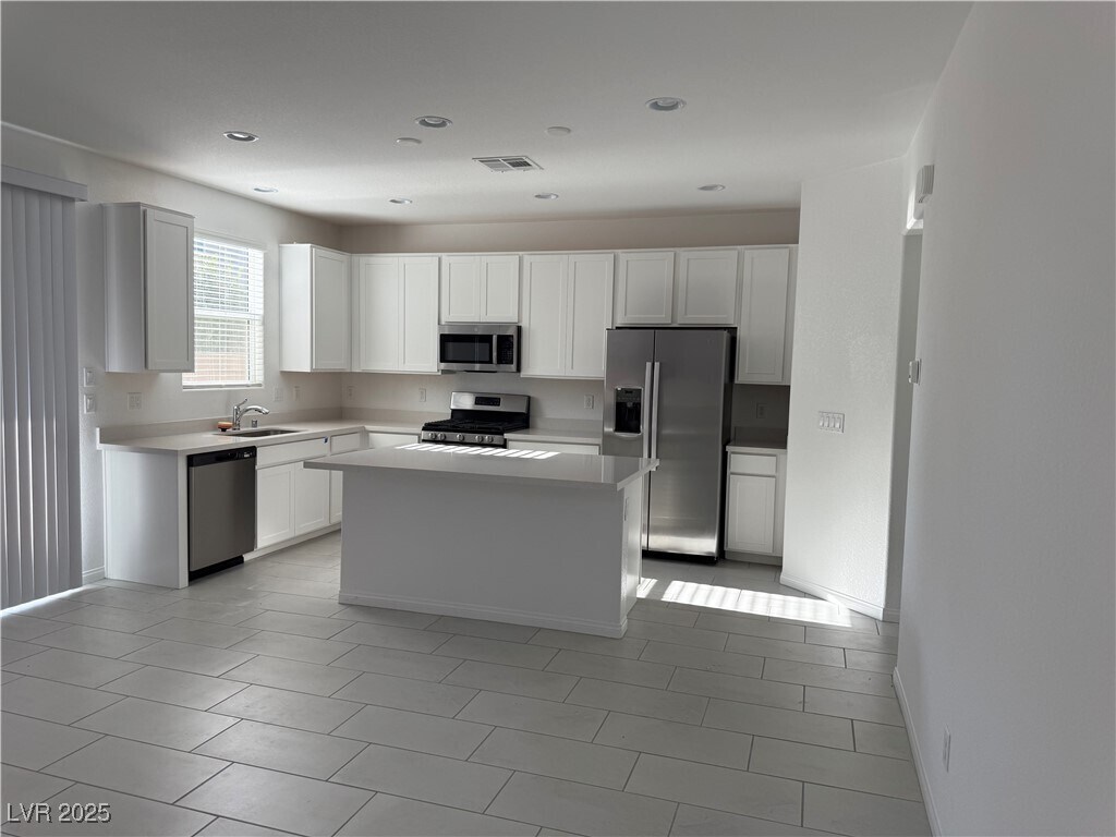 Foto principal - 10233 S Ullom Dr