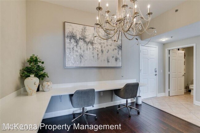 Foto del edificio - 2 br, 2.5 bath House - 150 Las Vegas Blvd ...