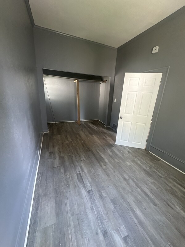 2179 W 83rd St Cleveland, OH 44102 – photo 3