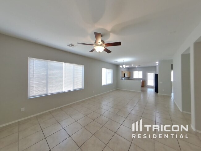Foto del edificio - 9241 W Berkeley Rd