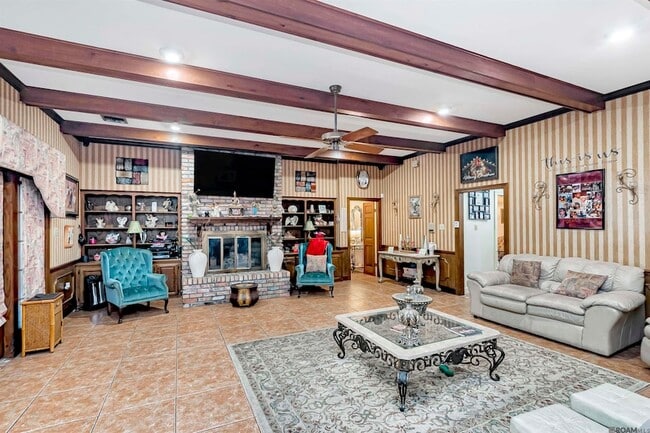 Foto del edificio - 1022 Wooddale Blvd