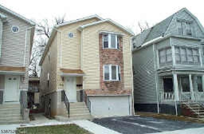 Primary Photo - 26 Cambridge St