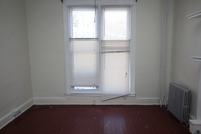Foto del edificio - Spacious 5BD/1BA Remington Home w/ W/D! Available 7/15