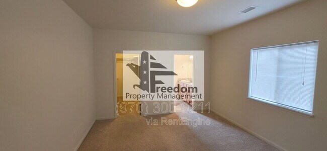 Foto del edificio - 1187 Cherrywood Ave