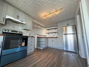 Building Photo - 9 Mt Auburn St