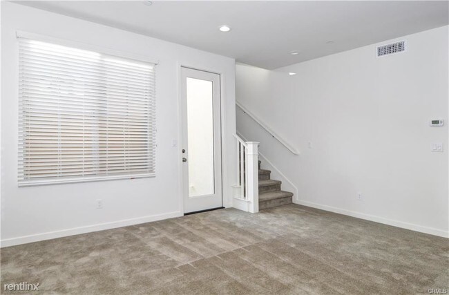 Foto del edificio - 3 br, 2.5 bath Condo - 166 Quiet Grv