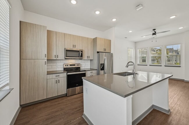 Building Photo - The Sophia Luxury Villas