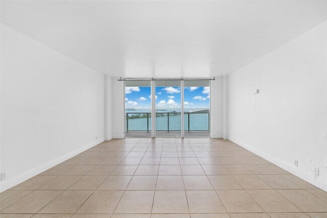 Foto del edificio - 3301 NE 5th Ave