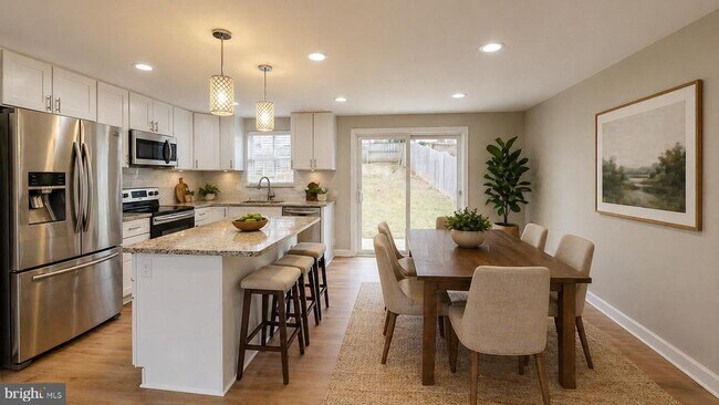 Foto del edificio - 8465 Yellow Leaf Ct