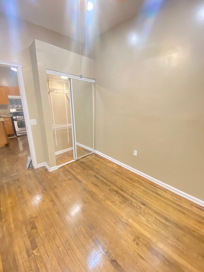 Building Photo - 2010 S Rockwell St