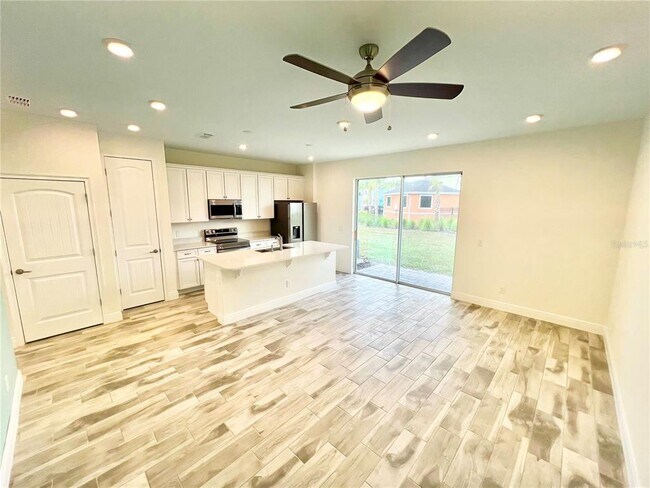 Foto del edificio - 2946 Castaway Ln