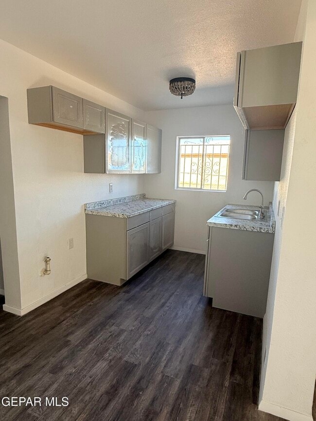 Foto del edificio - 4405 Durazno Ave