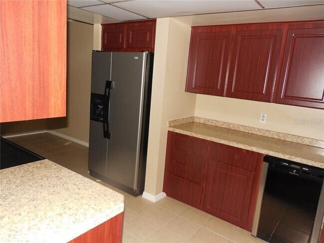 Building Photo - 1443 S Chickasaw Trail