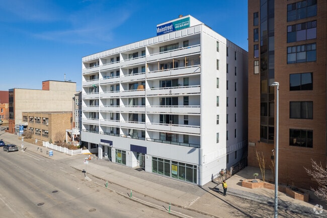 Building Photo - Mainstreet Place Apartments