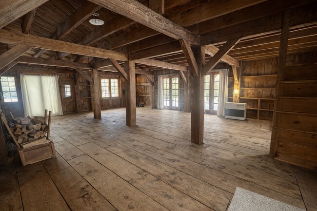 Foto del edificio - 45 Hoppen Rd