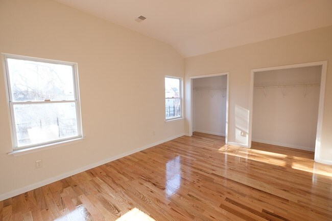Building Photo - 45 Orient Ave