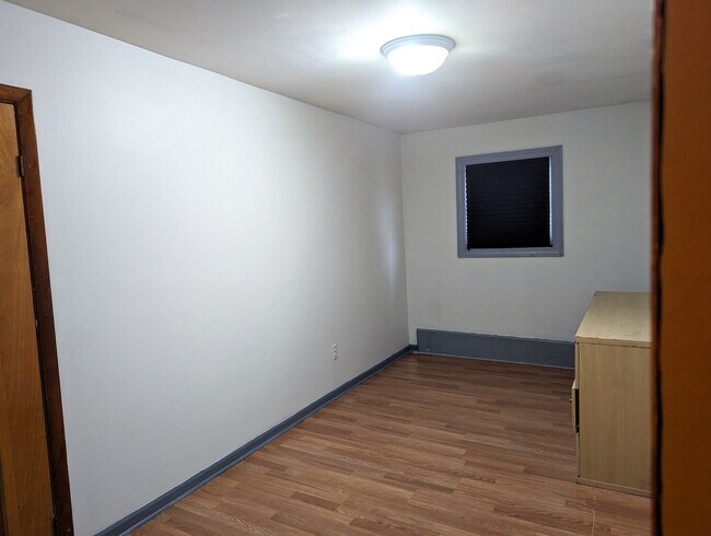 Foto del edificio - 18233 Ridgewood Ave