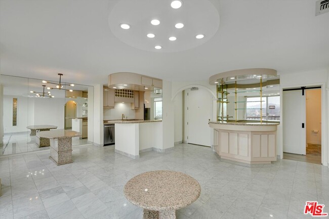 Building Photo - 10747 Wilshire Blvd