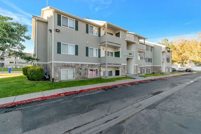 Foto del edificio - REMODELED CONDO AT COPPER CREEK IN MAGNA