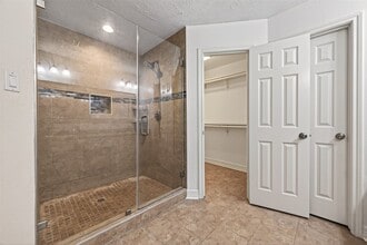 Building Photo - 14222 Stokesmount Dr