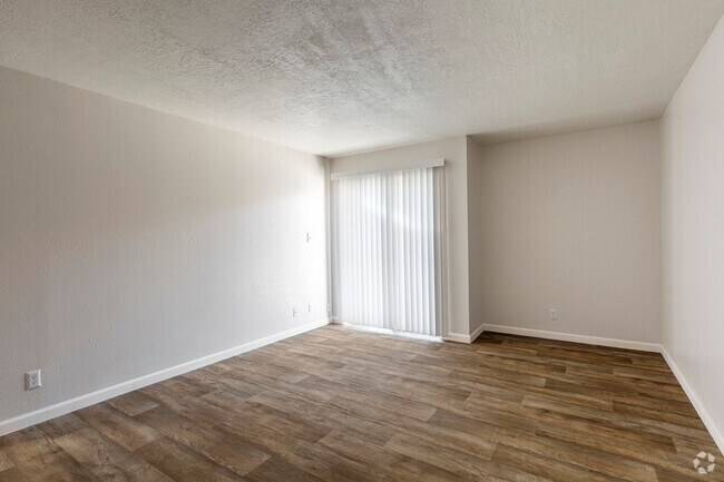 Interior Photo - AYA ABQ