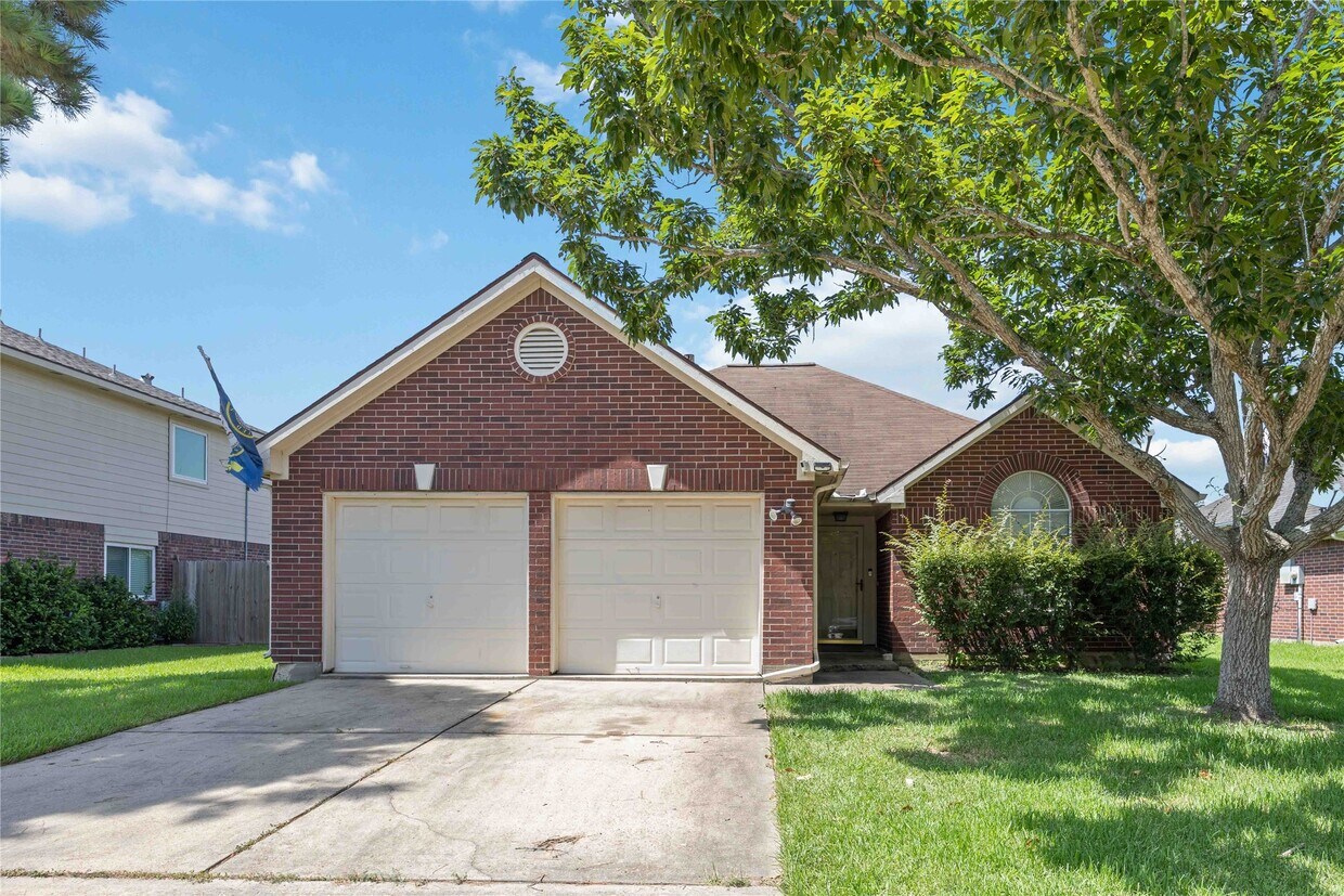 Primary Photo - 4517 Fox Run St
