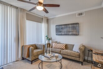 2BR, 2BA - 972SF - Living Room - The Grove Deer Valley