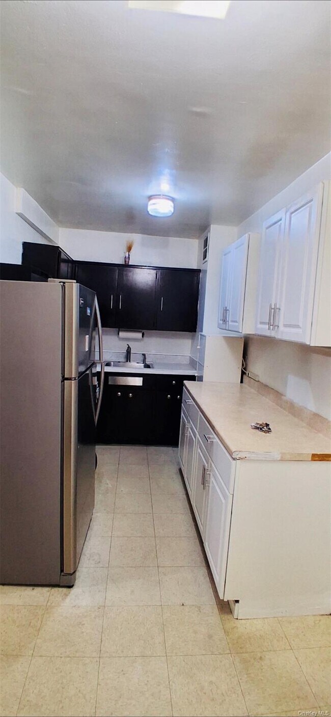 Foto del edificio - 89-15 Parsons Blvd