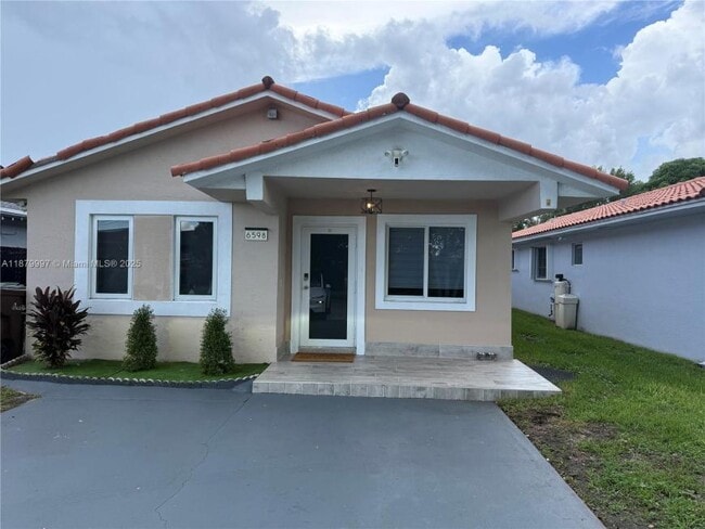 3 bedroom in Hialeah FL 33016 - 3 bedroom in Hialeah FL 33016 House
