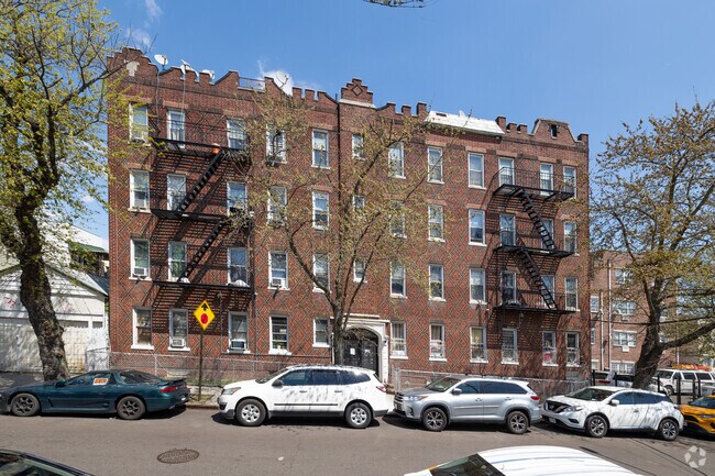 Building Photo - 4115 Warren St