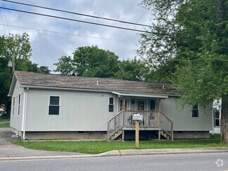 Building Photo - 206 Coles Ferry Pike