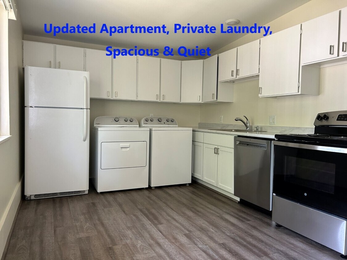 Kitchen - 408 Montgomery Ave