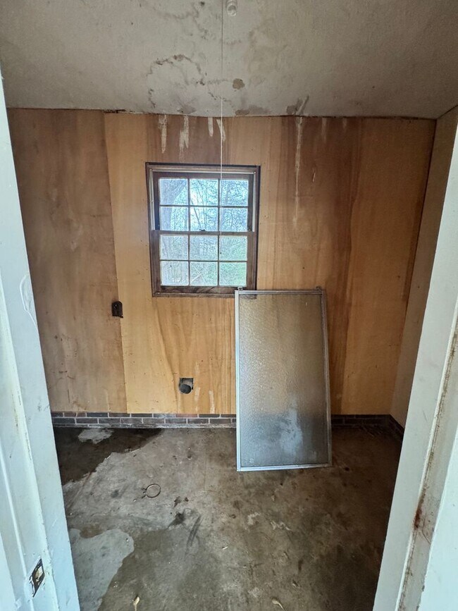 Foto del edificio - 2 bedroom / 1 office / 1 bathroom in Shelby, NC