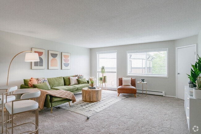 Interior Photo - ReNew PARKone