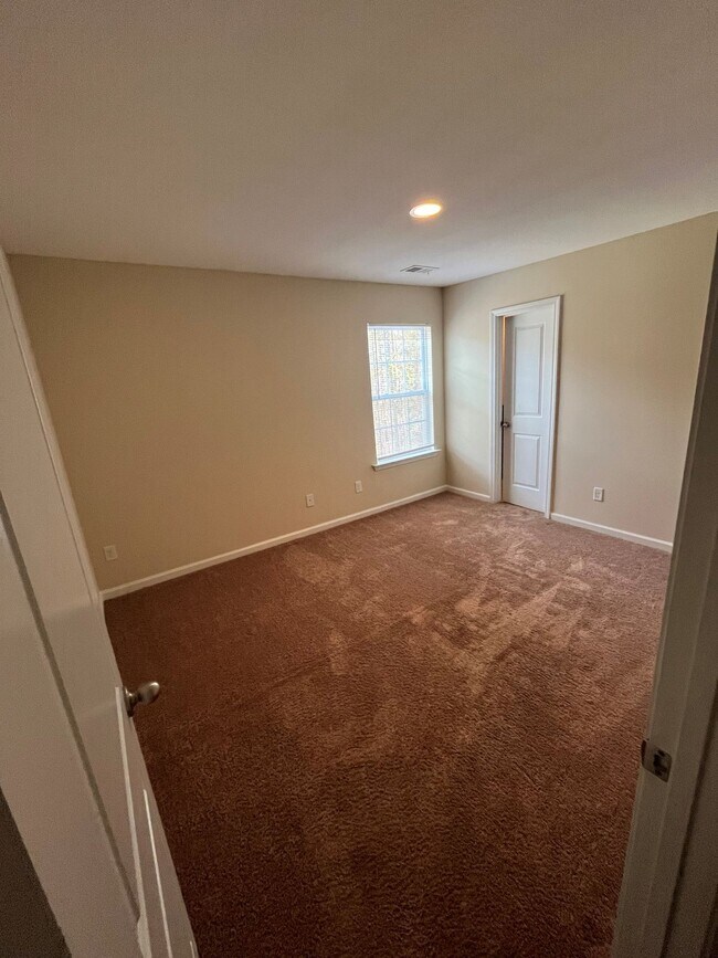 Foto del edificio - 3bd/2.5ba Townhouse in Northeast Columbia