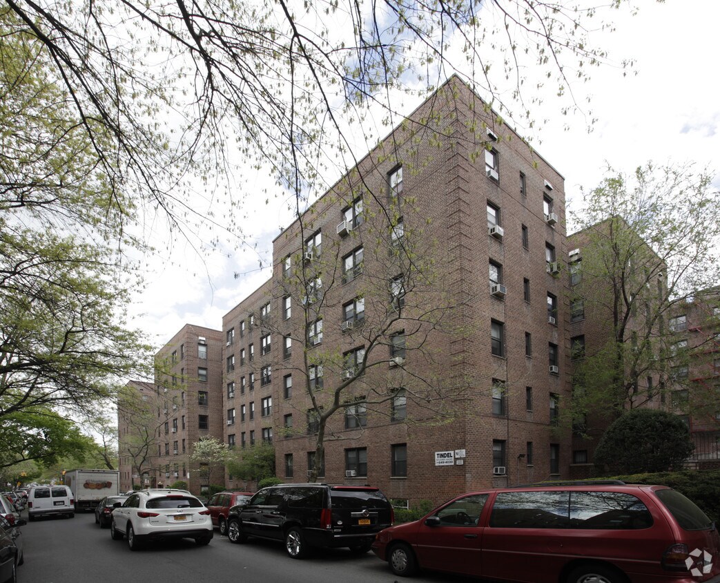Primary Photo - 34-21 77th St