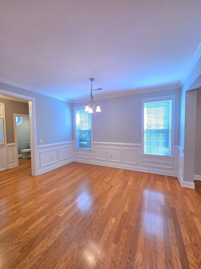 Building Photo - TOWNHOMES AT HOLLY GLEN - Gorgeous townhom...